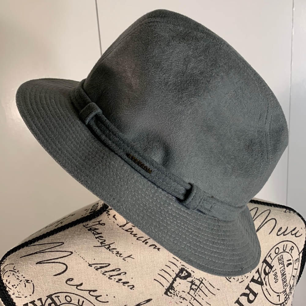 Stetson (6.75”) - Picture 2 of 14